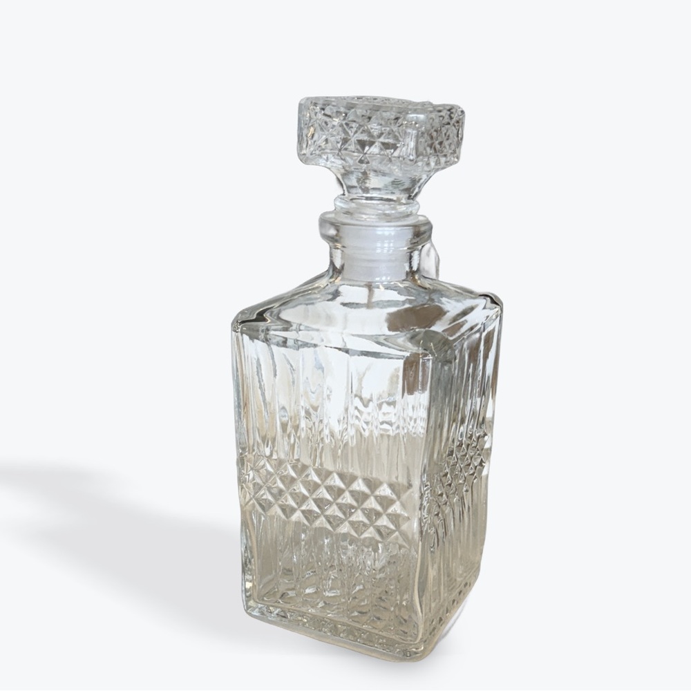 VINTAGE : whiskey decanter